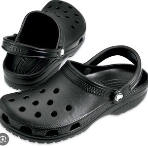 BLACK CROCS